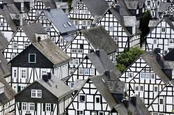 开云体育官网-冰面上的圣殿，当德约科维奇在总决赛完胜戴维斯杯的叙事