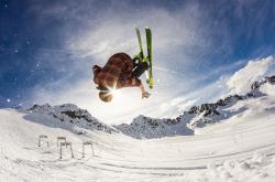 开云体育入口-绿茵场上的地缘隐喻，美国斩落荷兰，卢卡库如何成为关键先生