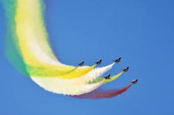 开云体育入口-绿茵传奇跨界闪耀，佩德里在NBA总决赛之夜的存在感风暴