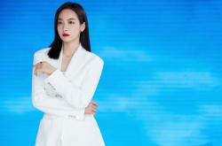 开云体育平台APP-绿洲的致命一击，当F1引擎嘶吼时，足球也在燃烧