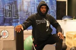 开云sport-快船完胜美国男篮，贝弗利爆发神勇