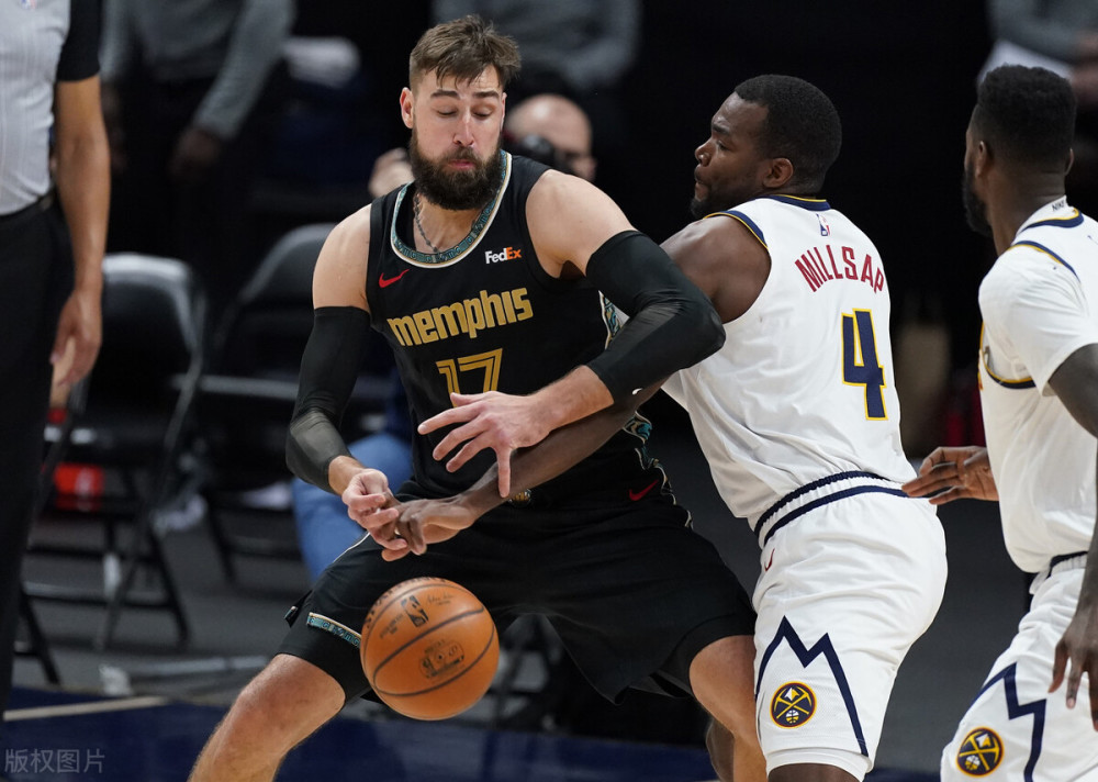 掘金翻盘灰熊，凯尔·库兹马一己之力扛起全队