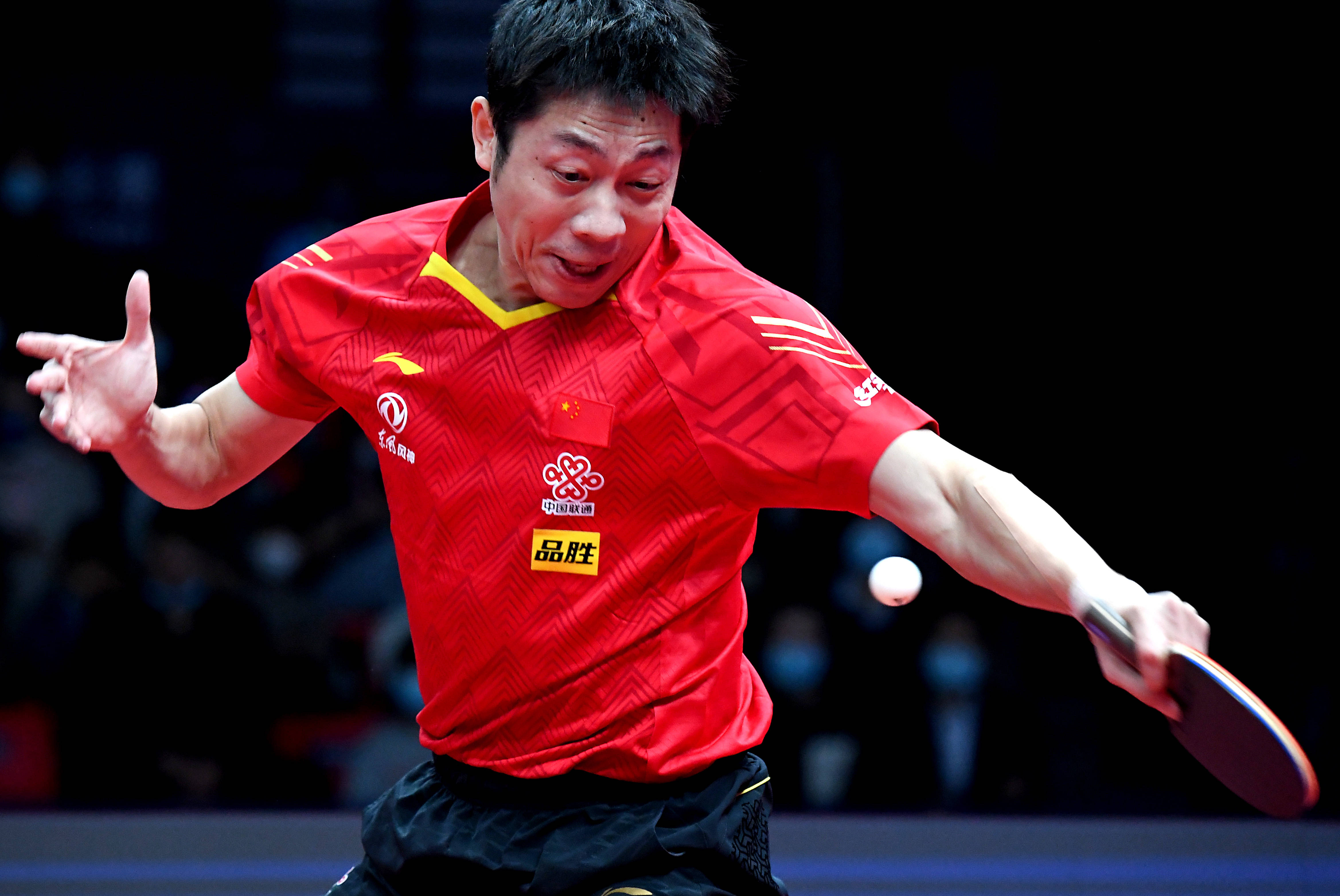 日本乒乓球队血洗韩国乒乓球队，许昕惊艳世界