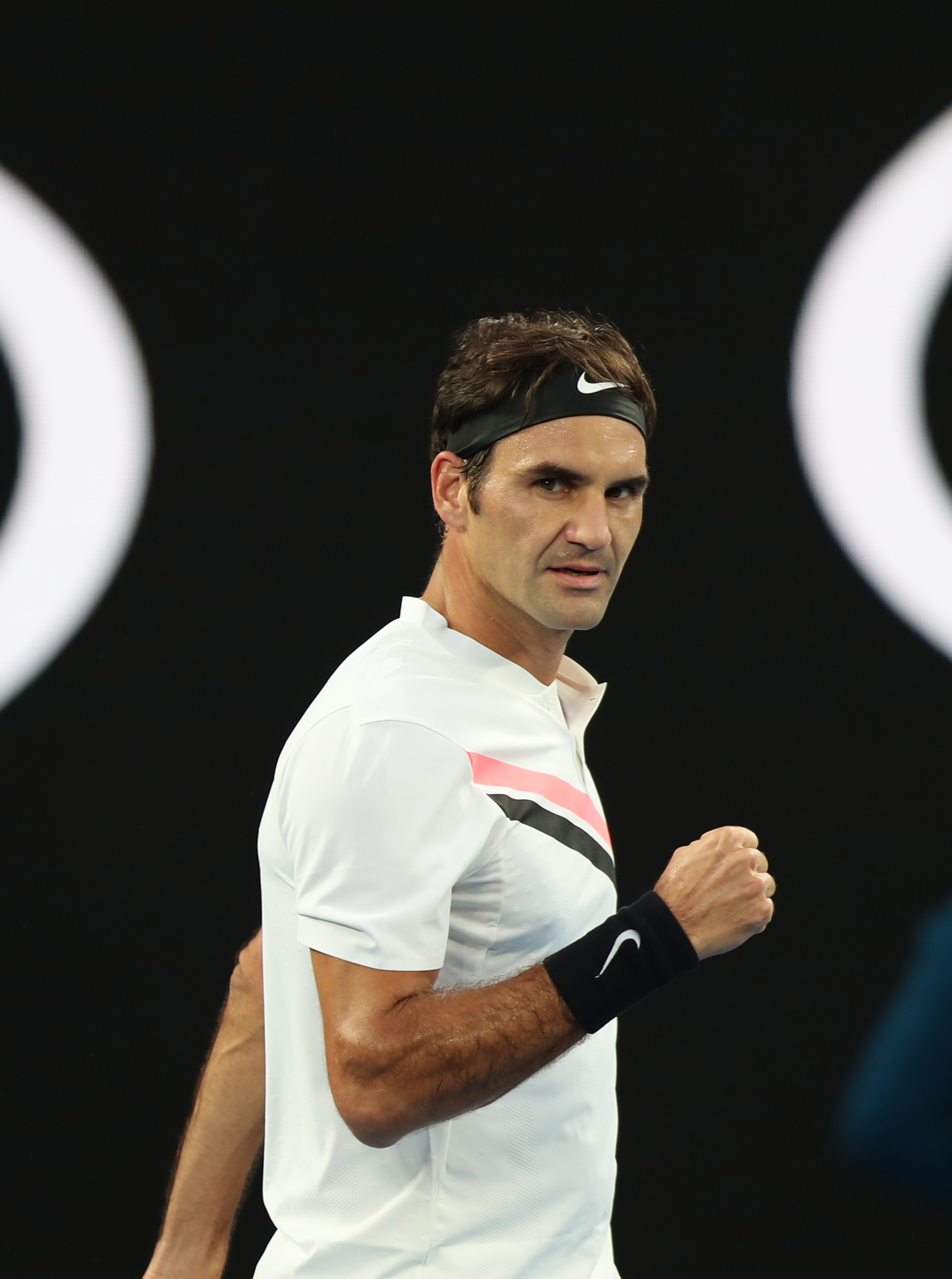 世界网球队逆转澳大利亚网球队，费德勒爆发神勇