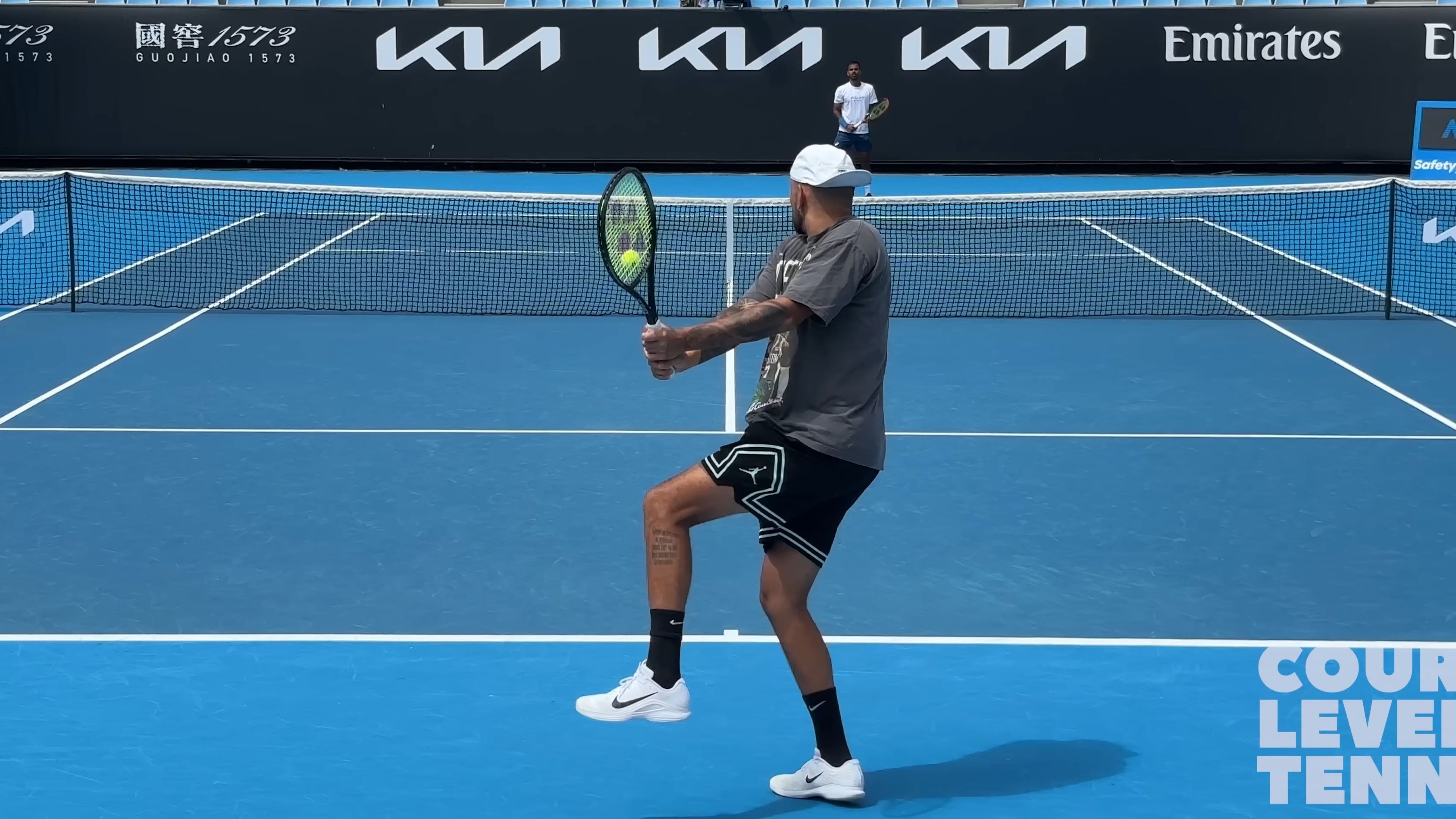 澳大利亚网球队完胜世界网球队,克耶高斯统治全场 澳大利亚网球队完胜世界网球队,克耶高斯统治全场