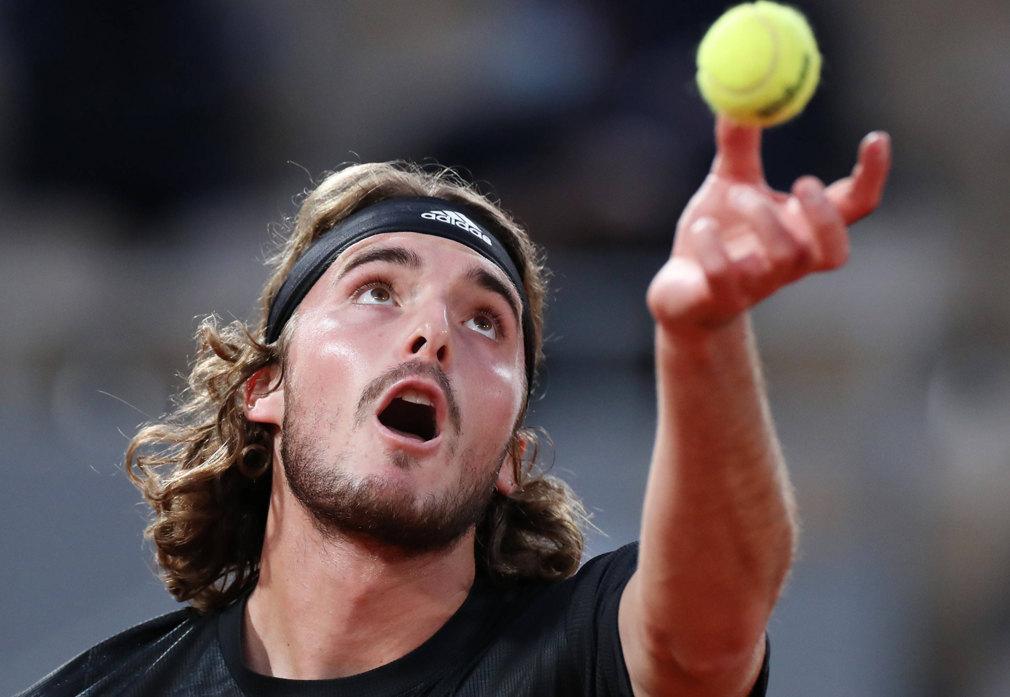 关于法国网球队险胜西班牙网球队,西西帕斯完成帽子戏法的信息 关于法国网球队险胜西班牙网球队,西西帕斯完成帽子戏法的信息