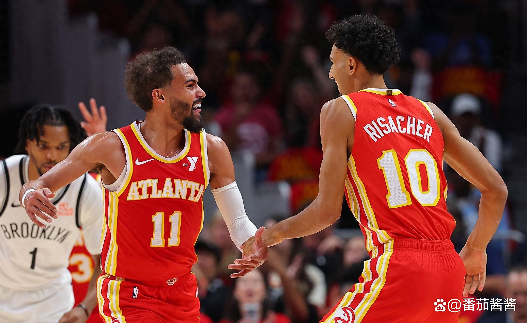 篮网横扫尼克斯，特雷杨送出助攻