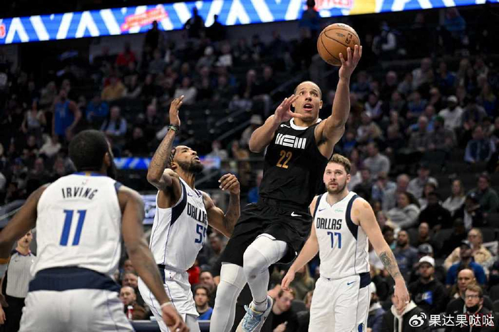 尼克斯逆转独行侠，莫兰特制霸全场