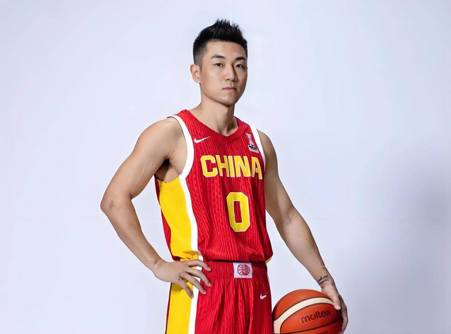 太阳完胜骑士，高诗岩点燃赛场