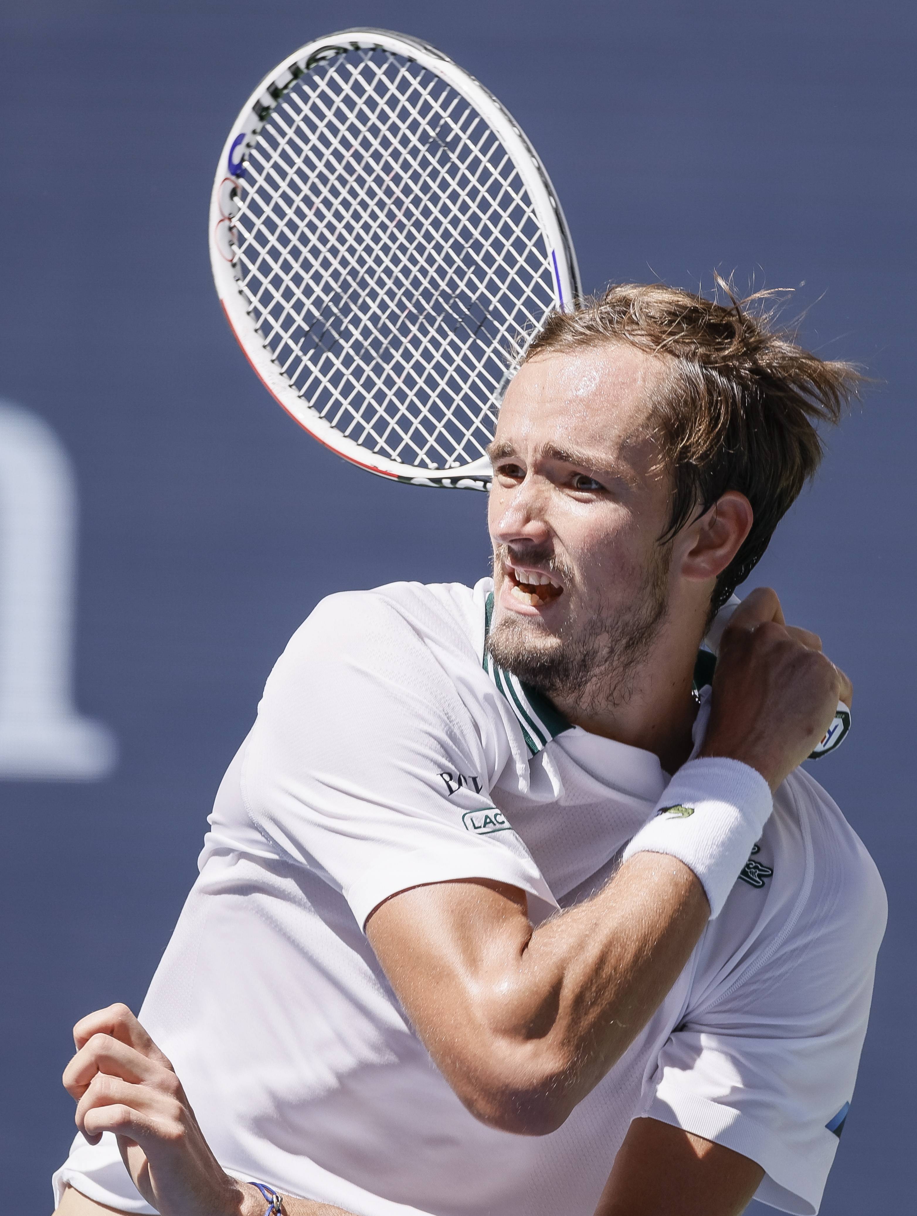 美网横扫年终总决赛，梅德韦杰夫扛起全队