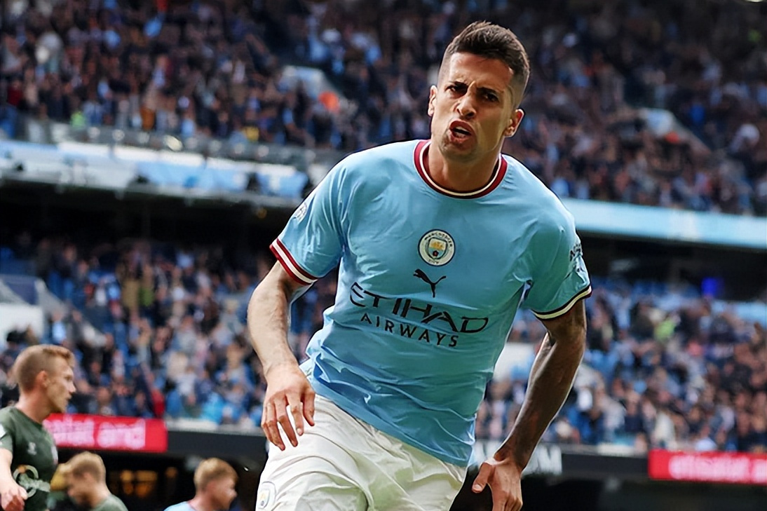 曼城横扫阿森纳，奥亚尔萨瓦尔高光表现