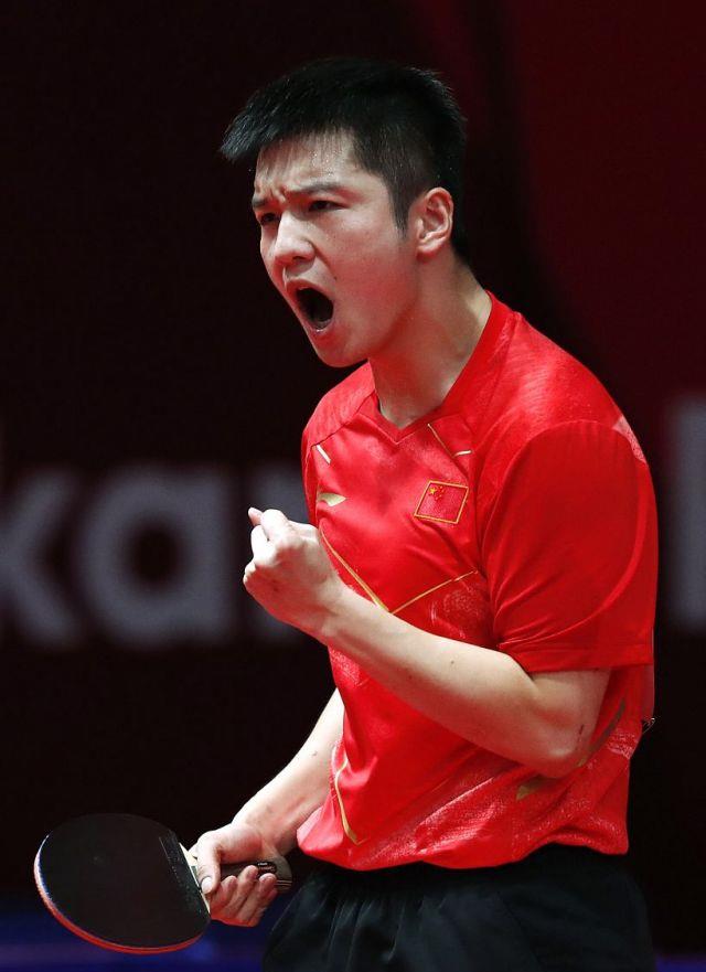 日本队鏖战英格兰队，梁靖崑惊艳四座