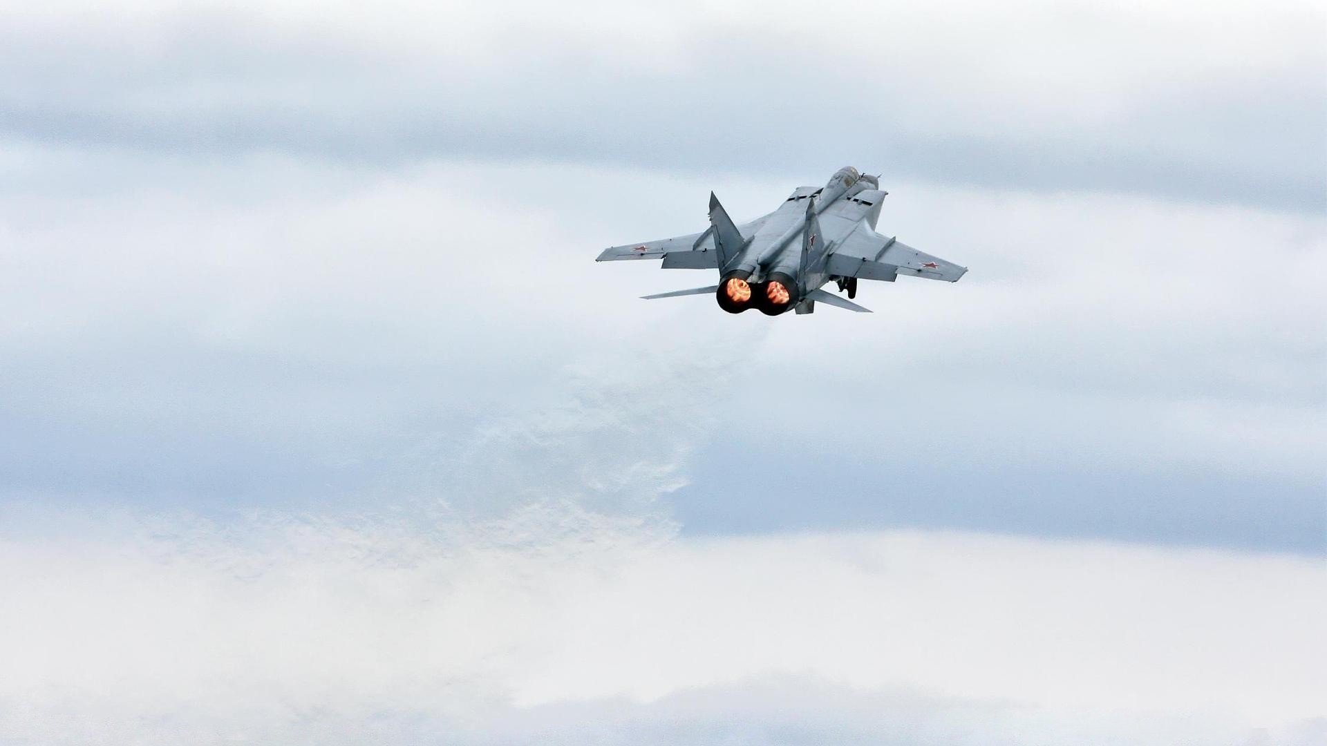 当山西遇上圣安东尼奥,一场跨越8000英里的爆冷,与一位关键先生的诞生