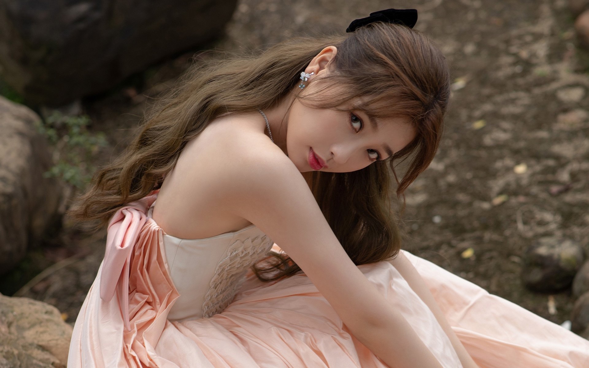 霍勒迪全能统治级数据领衔，猛龙淘汰赛险胜马刺晋级